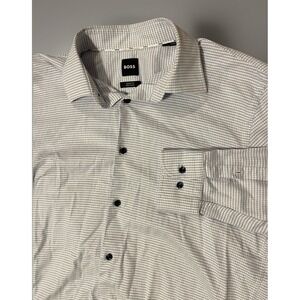 Hugo Boss Men's Business Casual Long Sleeve Button Woven Shirt  16 32/33‎ Large